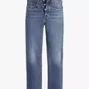 The Enduring Appeal of Straight-Leg Jeans and Block-Heeled Boots: A 90s Style Revival