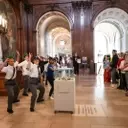 Captivating Performance Transforms New York Public Library into a Stage of Human Connection