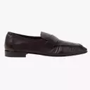 Spring Footwear Trends: Expert Picks for the Season's Best Shoes