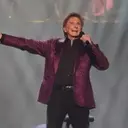 Barry Manilow Postpones Las Vegas Engagements Due to Cancer Recovery