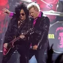 Billy Idol Honored at AMAs with Lifetime Achievement Award and Electrifying Performance