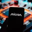 Micron Stock Drops Amidst Broader Semiconductor Market Weakness