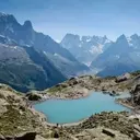 L'Impact des Réseaux Sociaux sur le Tourisme de Montagne : Défis et Solutions
