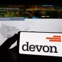 Devon Energy Stock Experiences Surge Following Enhanced 2026 Projections