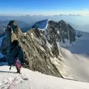 Weisshorn : Traversée Aérienne sur un Sommet Suisse Exceptionnel