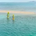 Maîtriser la Planche à Voile : Équilibre, Technique et Sécurité