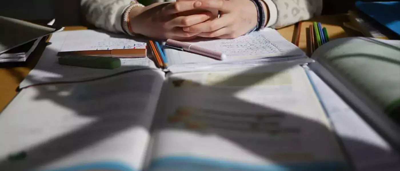 EU Mulls Unified Digital Age Restriction for Minors