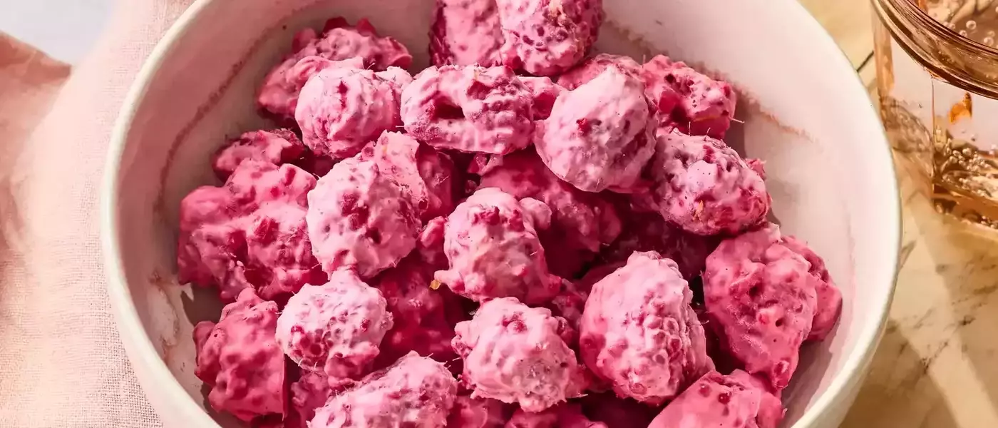 Nourishing Bites for Wellness: 17 Anti-Inflammatory Snacks to Boost Your Health