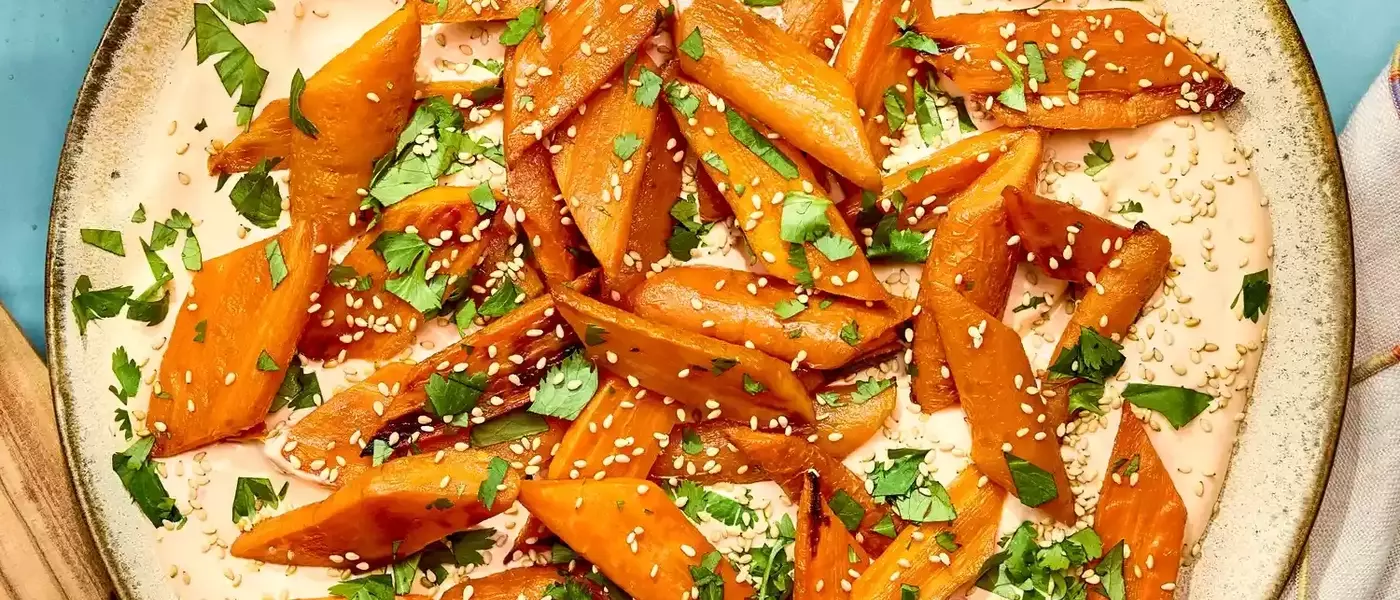Spicy Roasted Carrots with Creamy Bang Bang Sauce