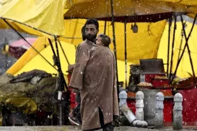 Traditional Kashmiri Attire: Warmth and Wisdom in Winter