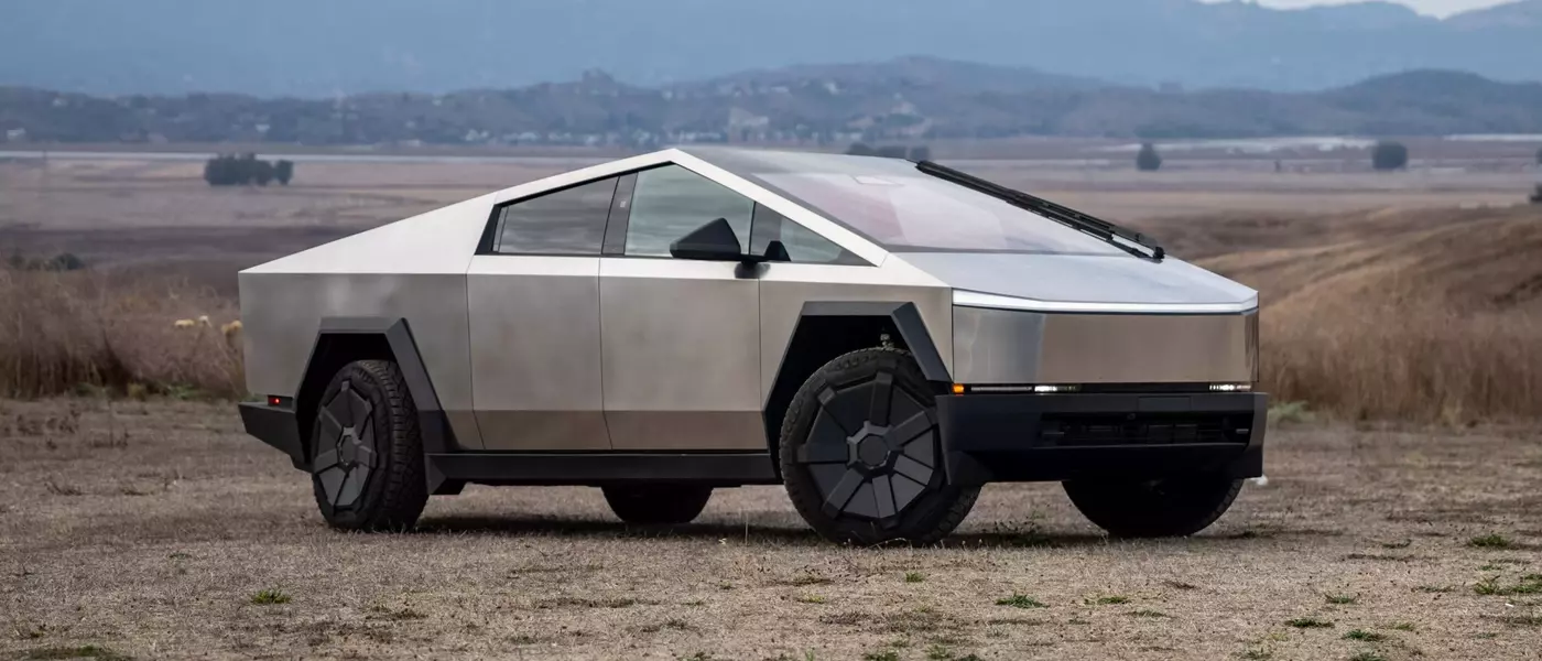 Exploring the 2025 Tesla Cybertruck: Design, Performance, and Lease Options