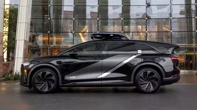 Lucid, Uber, and Nuro Partner to Launch Gravity Robotaxi Service