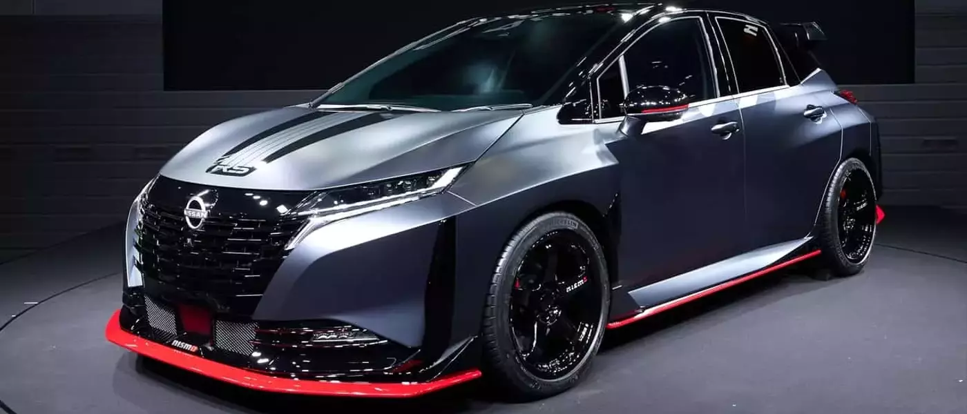 Nissan Unveils Innovative Nismo Hot Hatch Concept