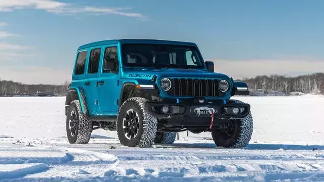 Stellantis Shifts Focus, Discontinues Traditional PHEV Models