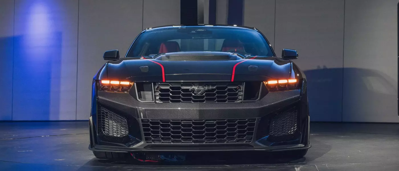 2026 Ford Mustang Dark Horse SC Revealed