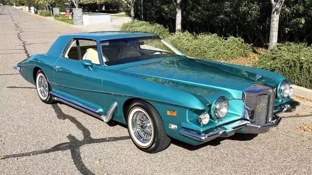 Willie Mays' 1977 Stutz Blackhawk VI: A Glimpse into Automotive Extravagance