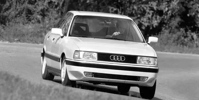 A Closer Look at the 1988 Audi 90: Design and Performance