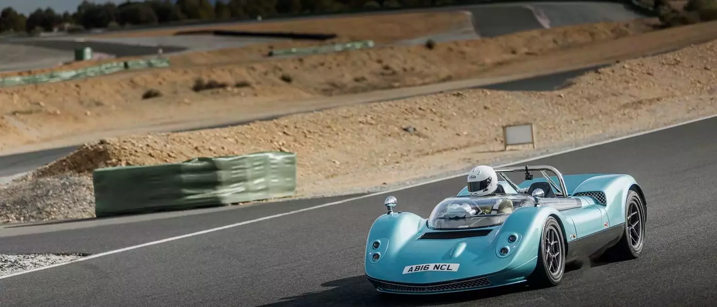 2026 Nichols N1A: A Modern Analog Driving Experience