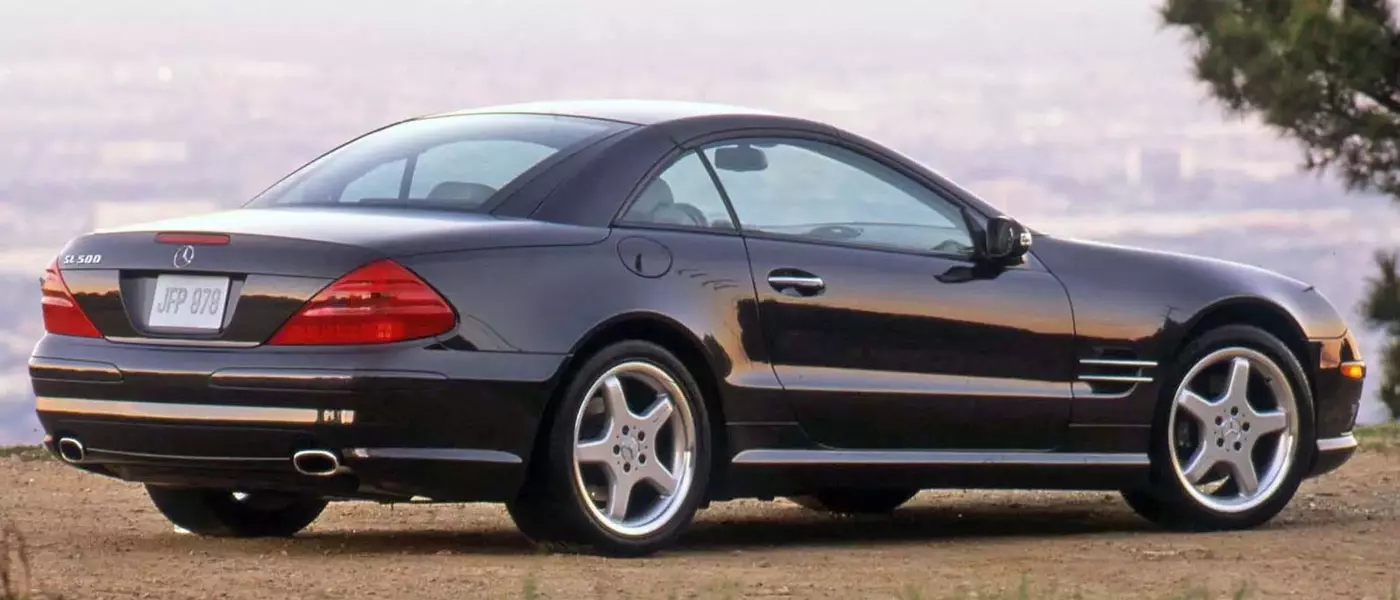 A Glimpse into the 2003 Mercedes-Benz SL500: A Blend of Elegance and Performance