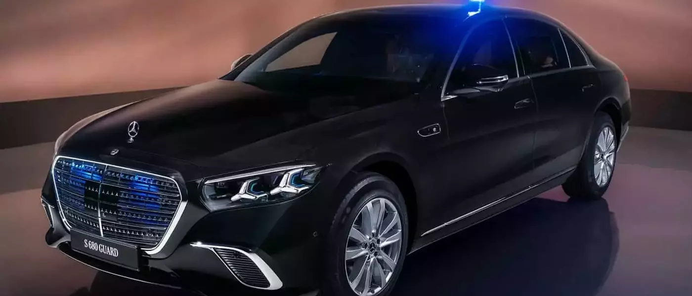 The Armored 2027 Mercedes S-Class S680 Guard: Unyielding Protection and V12 Power