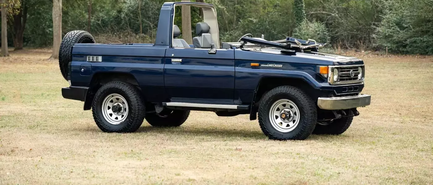 Timeless Off-Roader: The Enduring Appeal of the Detachable-Top Land Cruiser 70 Series