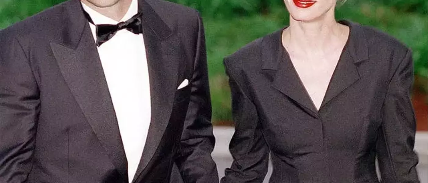 A Fashion Tribute to Carolyn Bessette Kennedy
