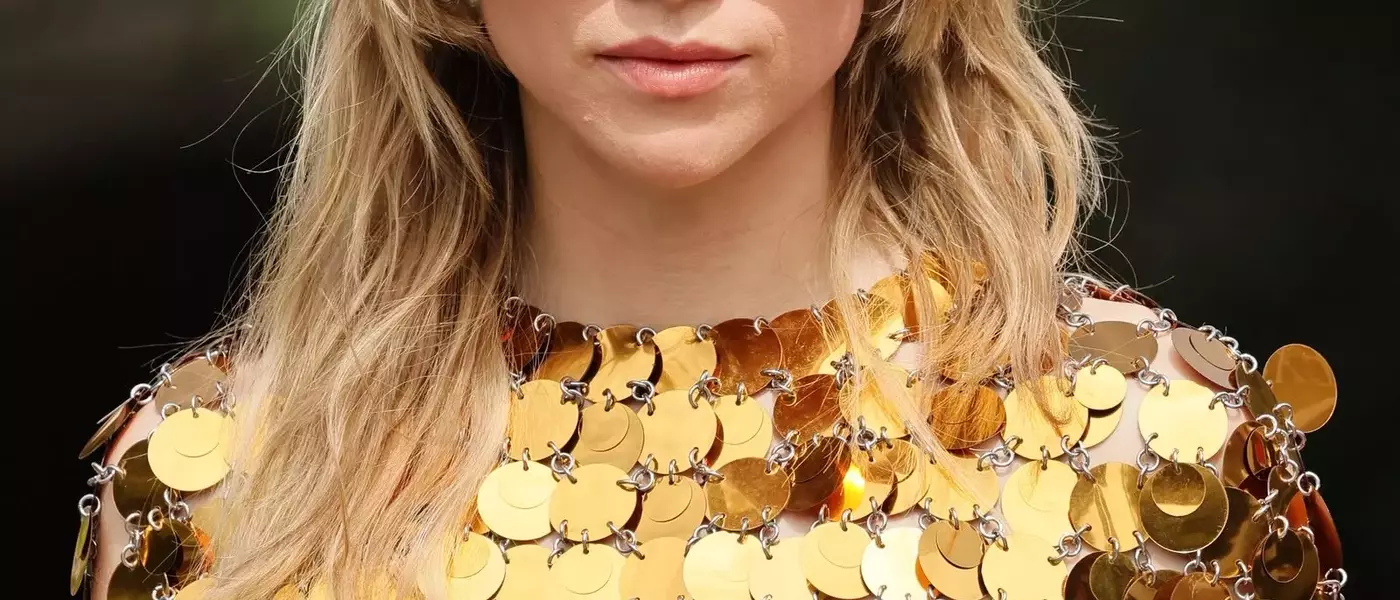 Embracing the Wolf Cut: A Celebrity-Approved Hairstyle Trend