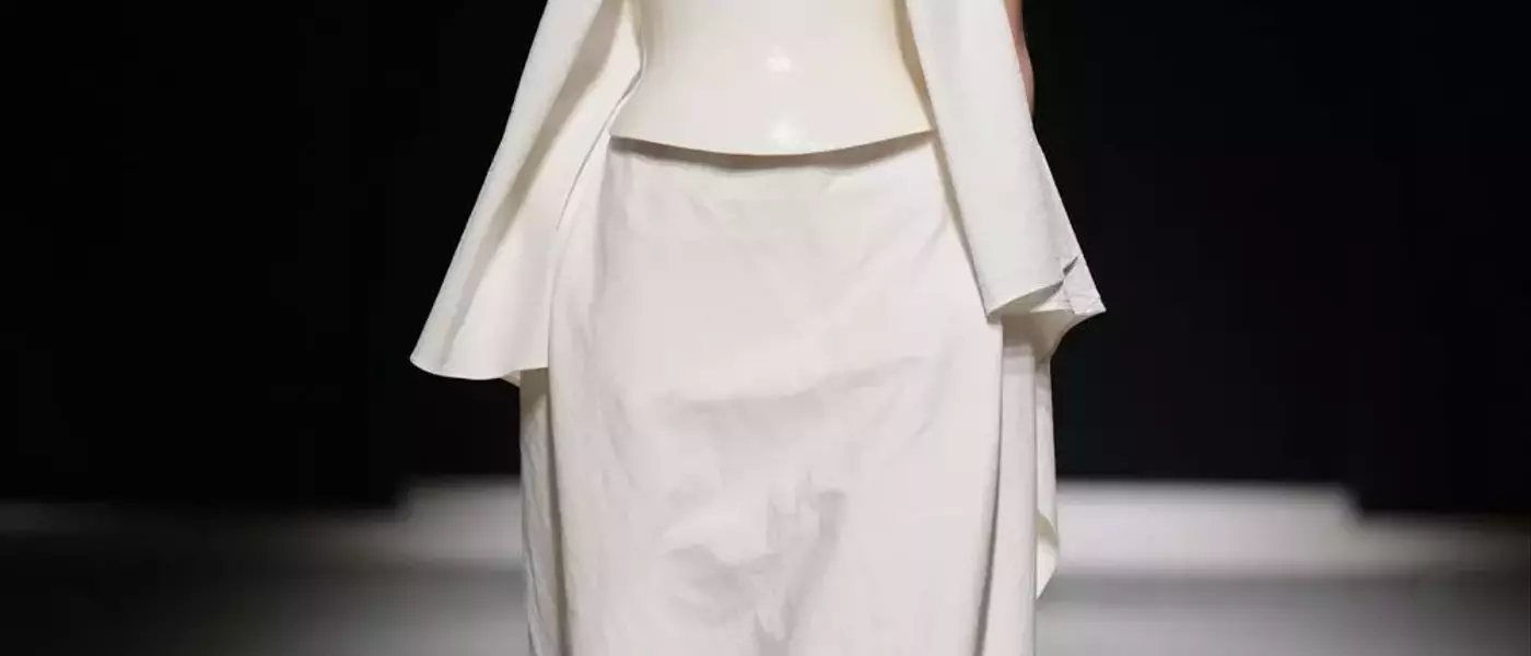 Issey Miyake Fall 2026 Ready-to-Wear Collection: A Vision of Modern Elegance
