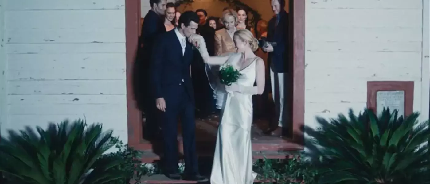 Carolyn Bessette Kennedy's Wedding Dress: A Timeless Minimalist Icon