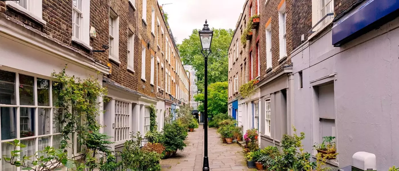 The Newman Hotel: A Bohemian Gem in London's Fitzrovia