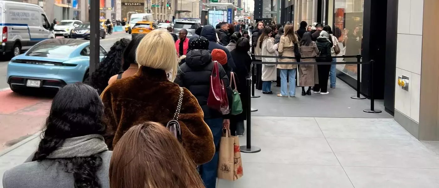 Matthieu Blazy's Chanel Debut: A Fashion Frenzy in New York and Paris