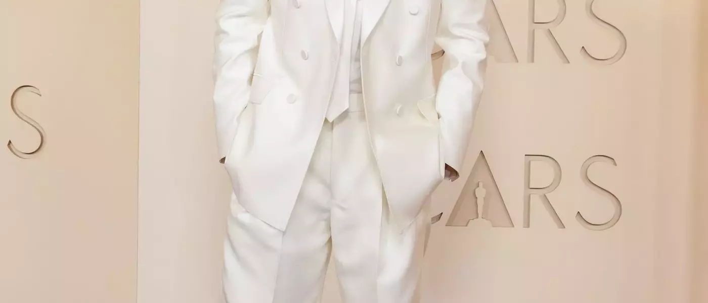 Timothée Chalamet's Daring White Suit at the 2026 Oscars Red Carpet