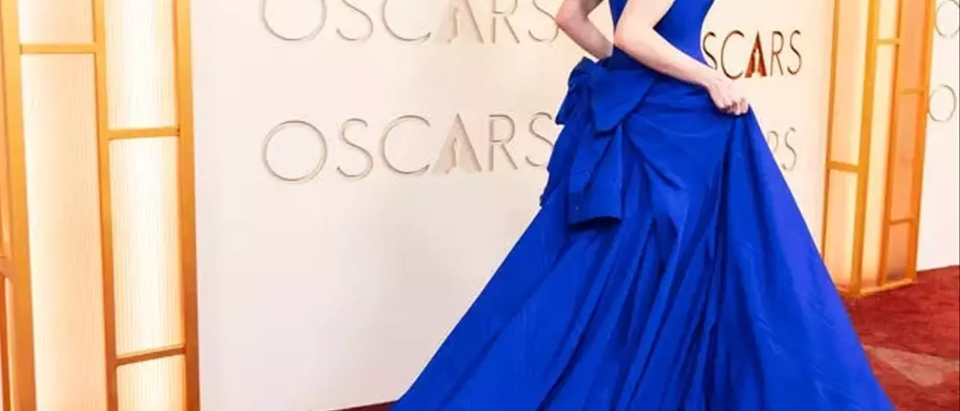 Barbie Ferreira Reimagines Gap's Classic Shirt on the Oscar Red Carpet