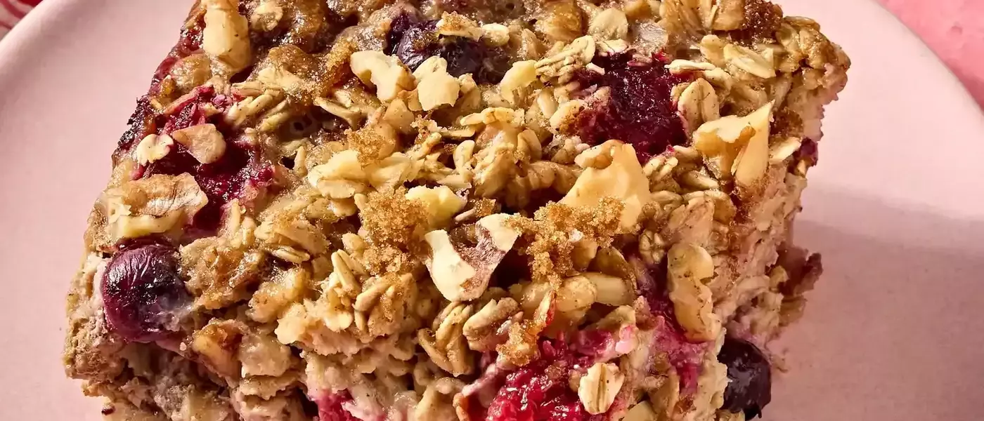 Delicious and Healthy Mixed Berry-Walnut Baked Oatmeal