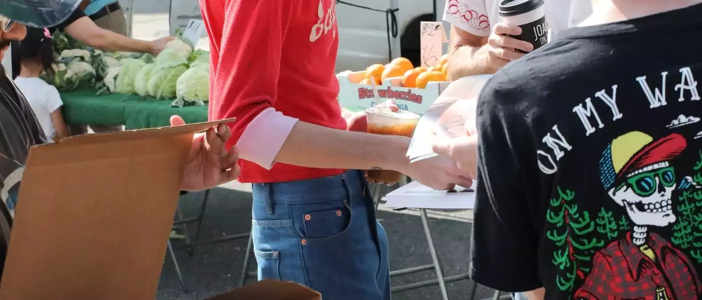 Sombr's Style Sensation at Studio City Farmers Market