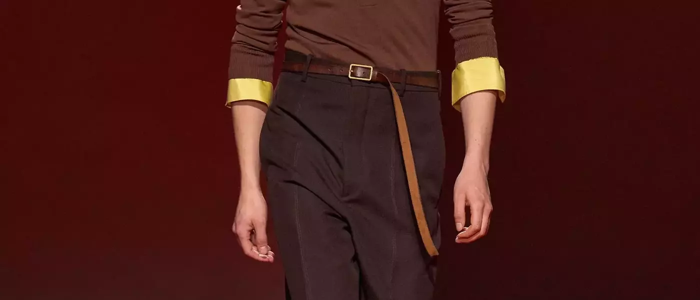 The Half-Tucked Collar: A Fresh Take on Fall 2026 Fashion