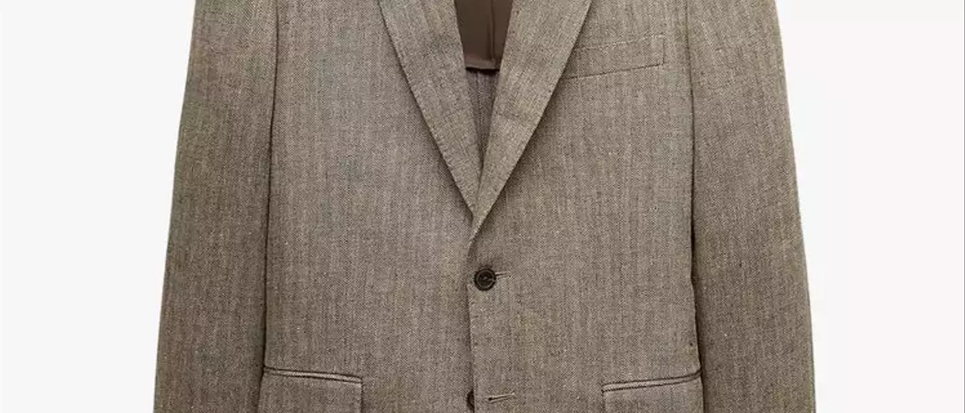 A Guide to the Best Summer Wedding Suits for Men