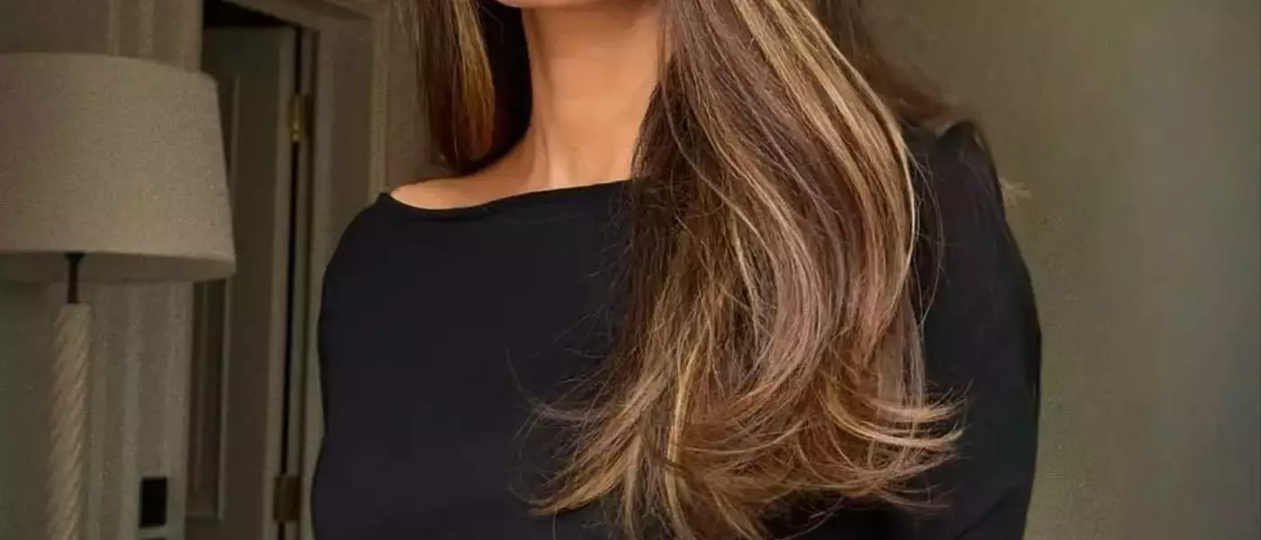 Amal Clooney Embraces the Blurring Lip Trend