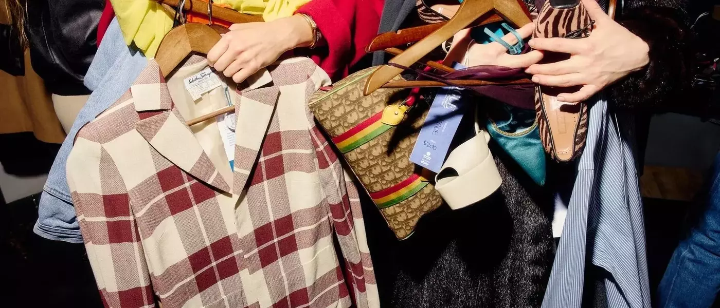The Art of Decluttering: A Guide to Streamlining Your Wardrobe