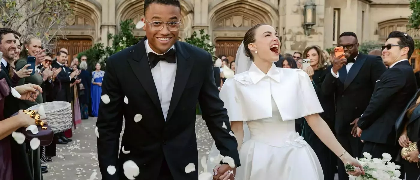 Groom's Wedding Attire: Modern Styles & Tailoring Tips