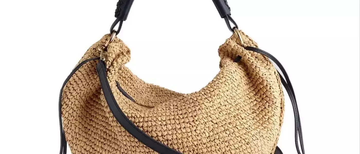 The Enduring Appeal of Raffia Bags: A Summer Essential Transcends Seasons