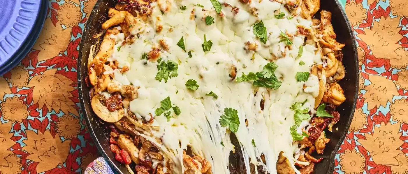 Delectable Chicken Alambre Skillet: A Mexican Culinary Delight