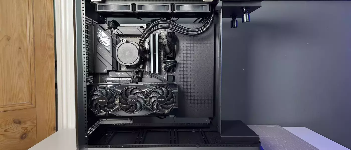 Cooler Master MasterFrame 360 Panorama Review: A Unique PC Case for Personal Expression