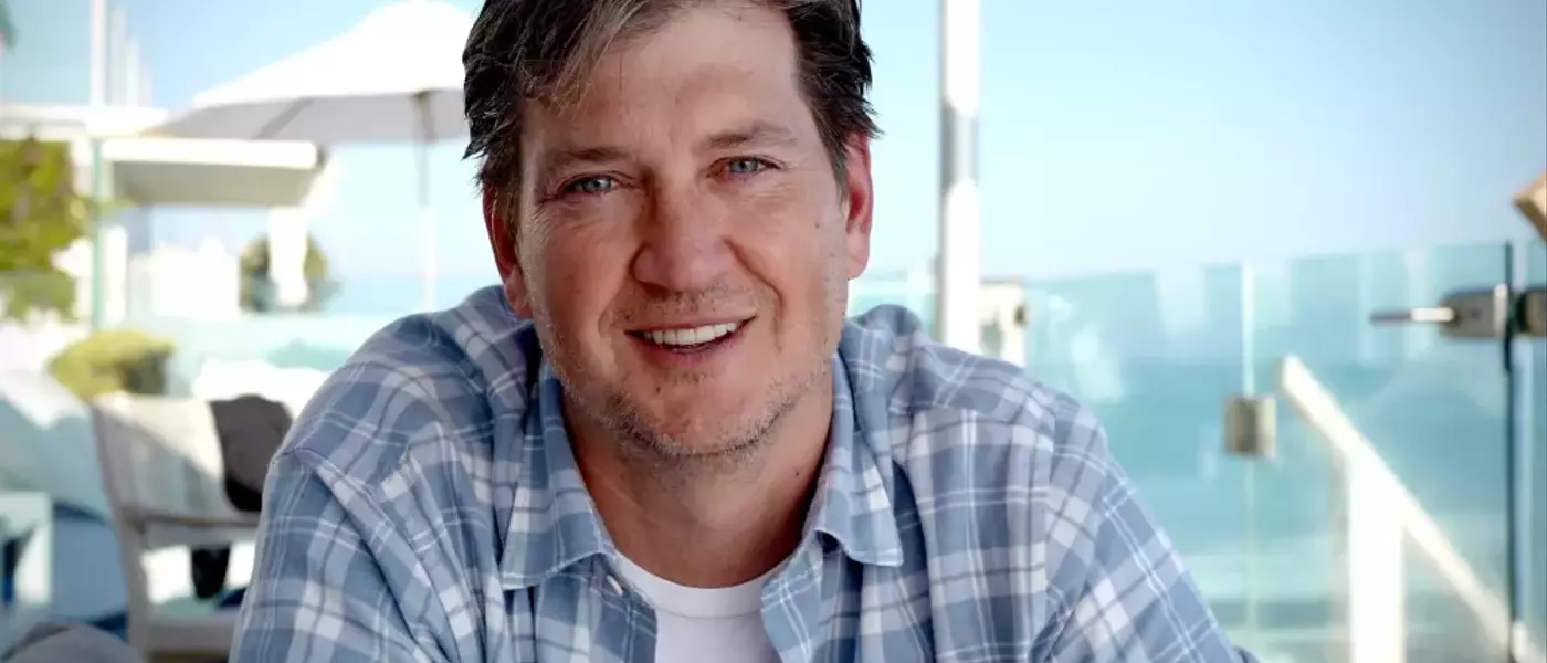 Bill Lawrence Honored as Project Healthy Minds Storyteller of the Year