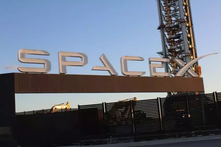 SpaceX IPO: A 'Structural Squeeze' Anticipated as Wall Street Eyes Limited Float