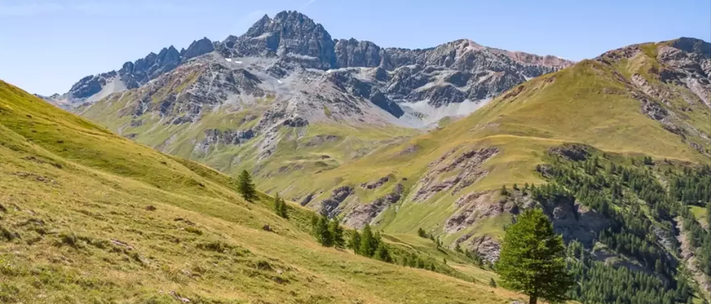 Découverte des Trésors Cachés du Queyras : Randonnées Inoubliables d'une Journée