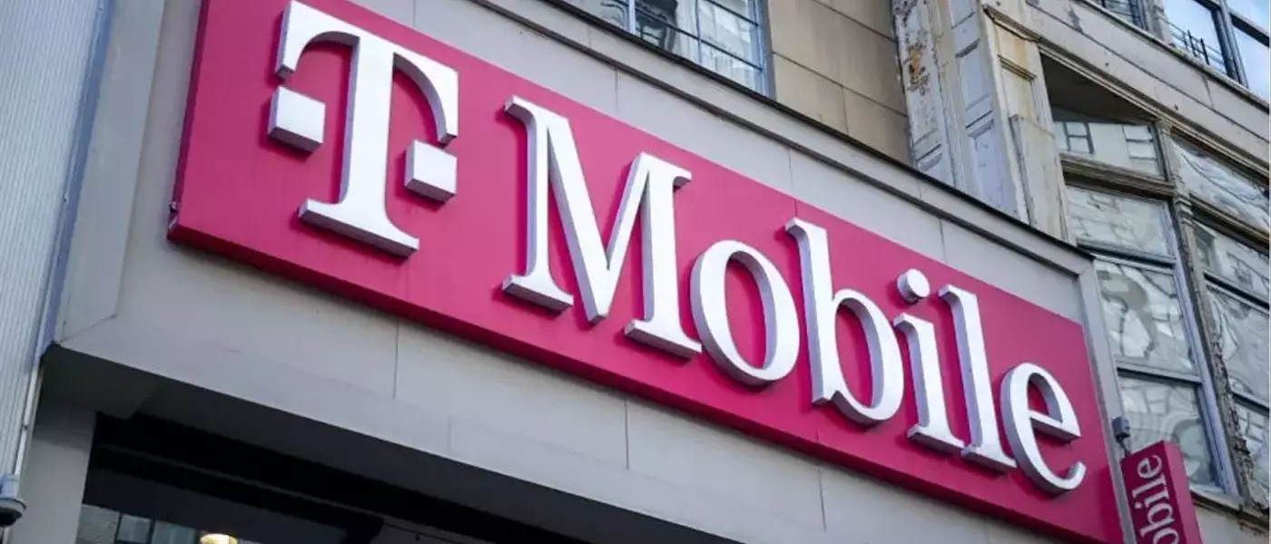 T-Mobile's '15-Minute Switch' Intensifies Carrier Competition Amidst Price Hikes
