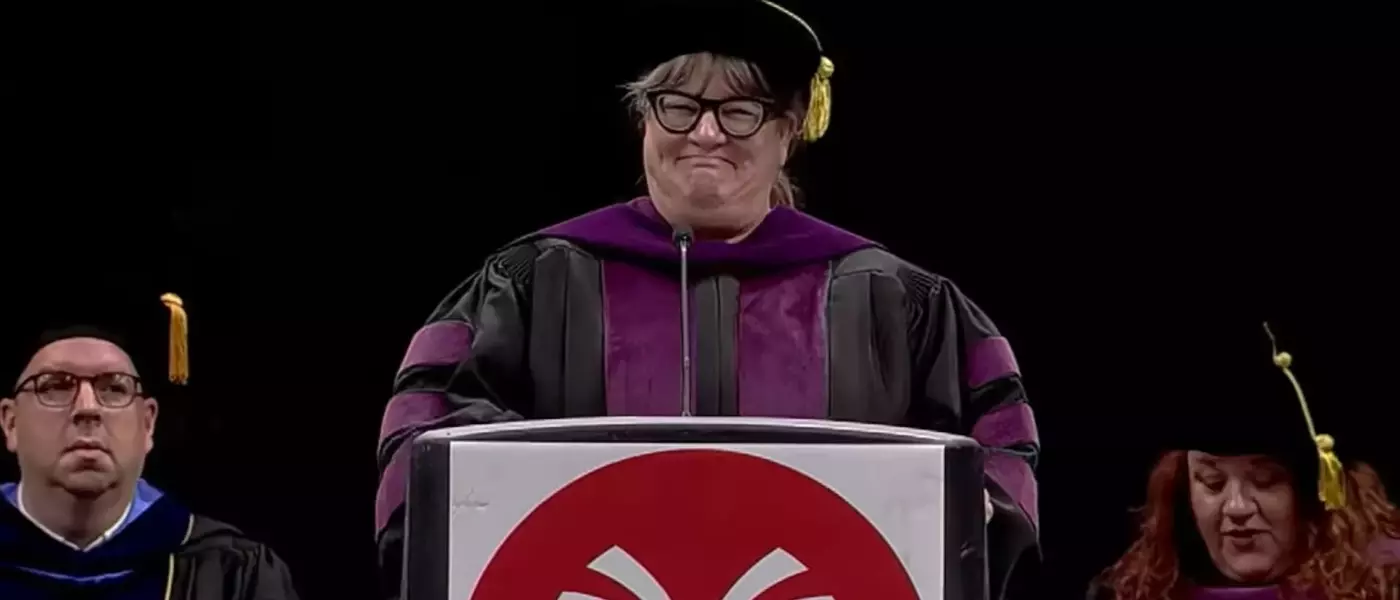 AI Speaker Mispronounces, Skips Names at College Graduation, Drawing Boos