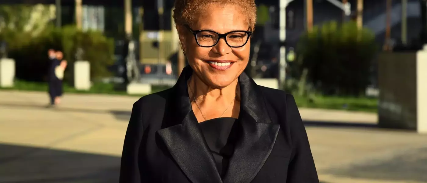 Los Angeles Mayor Karen Bass Addresses Production Exodus and Political Challenges