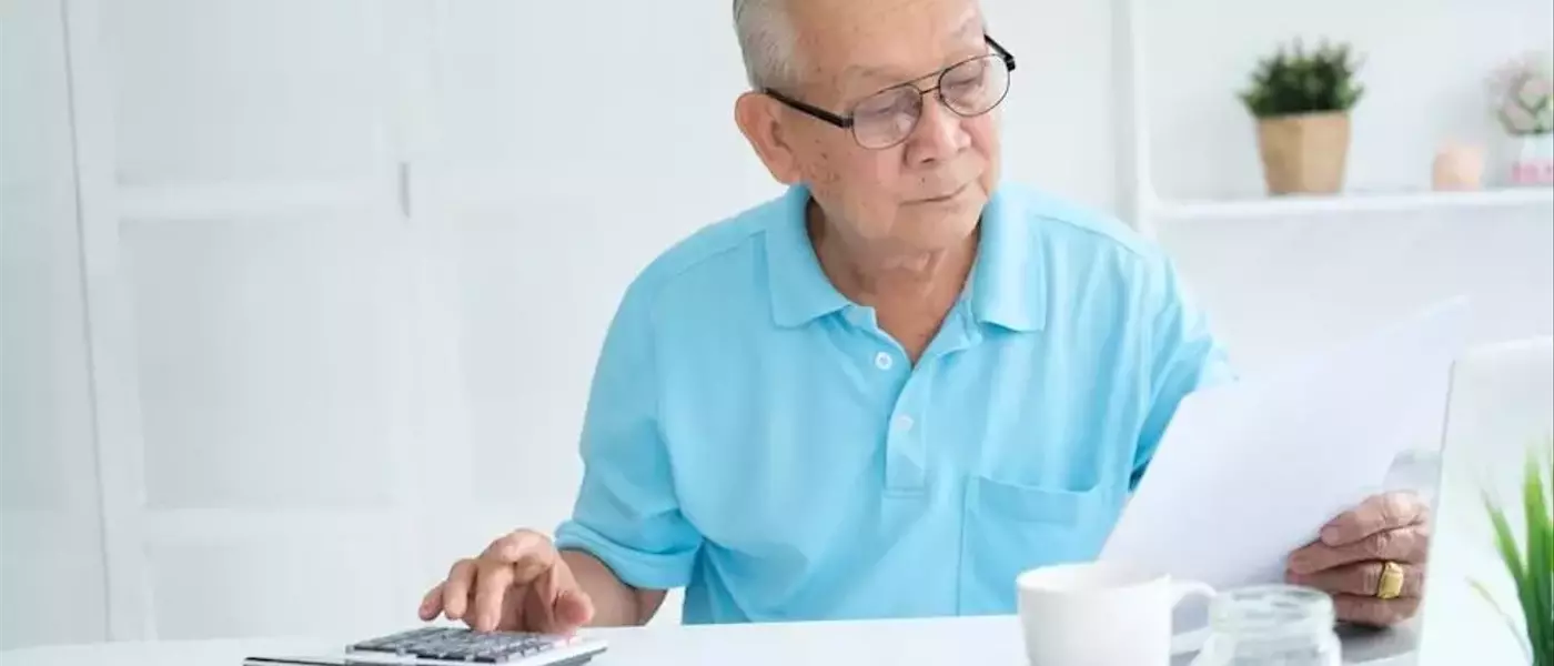Understanding Social Security Benefits: The Impact of Early Claims and Earnings